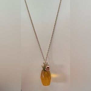 BETSY JOHNSON GOLDTONE FACETED PINEAPPLE FLORAL LONG NECKLACE NWT